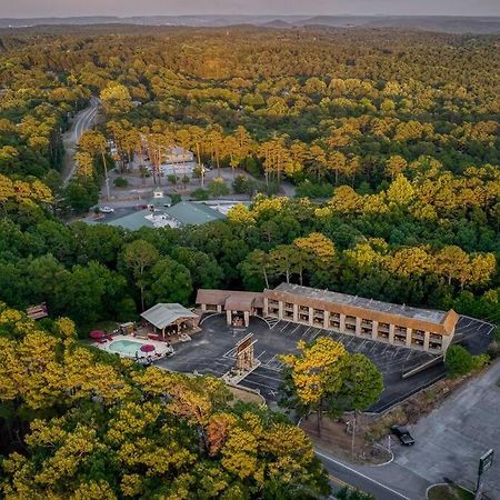 Stonegate Lodge King Bed Wifi Roku Tv Salt Water Pool Room #203 Eureka Springs Luaran gambar