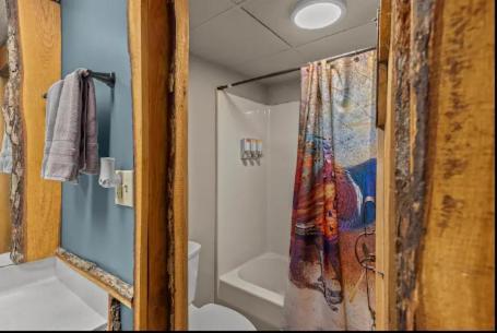 Stonegate Lodge King Bed Wifi Roku Tv Salt Water Pool Room #203 Eureka Springs Luaran gambar